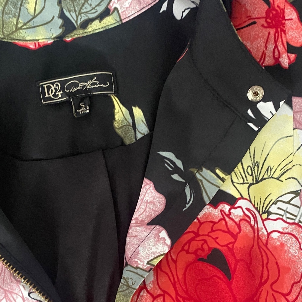 DG2 by Diane Gilman Floral Jacket NWOT - Picture 4 of 7